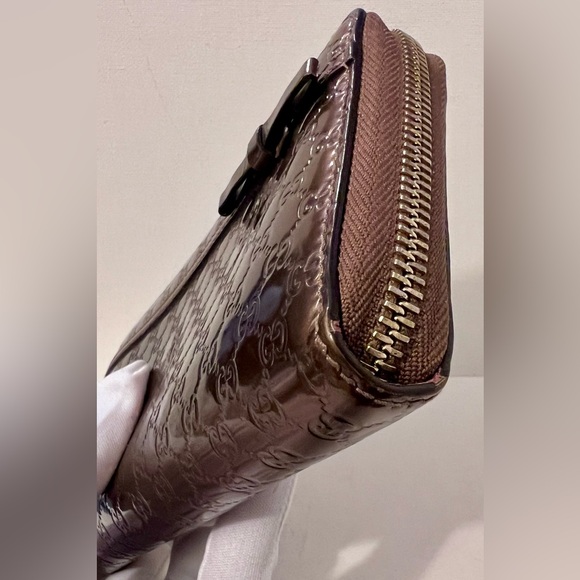 Gucci, Microguccissima Pattern Patent Leather Continental Wallet, Authentic - Picture 7 of 15